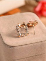 Endearing bowknot square studded earrings 