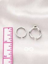 The Antique Charms- Set of Two Silver Rings