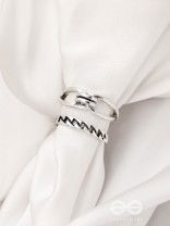 The Antique Charms- Set of Two Silver Rings