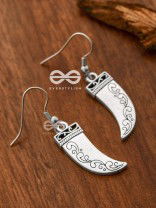 The Little Elegant Daggers - Tiny Trinket Earrings