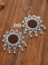 The Meshed Meenakari Sun (Burgundy) - Oxidised Boho Earrings