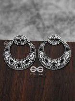 The Elegant Desire (Onyx Black) - Embellished Oxidised Earrings