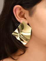 The Fluidic Chic Wrappers  - Statements Studs 