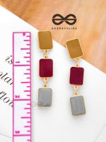A Lesson of Elegance - Golden Statement Earrings