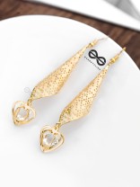 The Meshed Drop Hearts - The Golden Charm Collection
