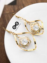 A Star-Studded Twist (Crystal White) - Golden Light-weight Earrings