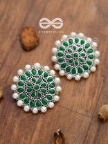 The headturner's blissful Emerald-Pearl statement earrings