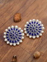 The headturner's blissful blue and pearls statement earrings