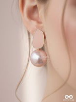 The Mesmerisingly Chic Statement Makers- Enamelled Pearl Earrings (Blush Pink)