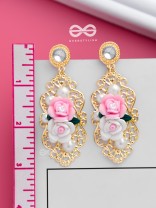 The Statement Vintage Artwork - Golden Dangler Earrings