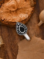 The Intricate Droplets - Embellished Non-pierced Nosepin (Onyx Black)