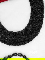 The Beauteous Braided Criss-Cross Beaded Necklace (Black)