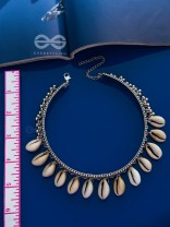 A Bohemian Indulgence - Oxidised Shell Choker Neckpiece