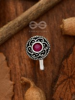 THE ARTSY MOTIFS - NON-PIERCED NOSEPIN (RUBY RED)