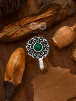 The Embellished Whirlwind - Oxidised Non-pierced Nosering (emerald green)