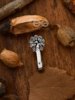 The Fanning Peacock - Oxidised Non-pierced Nosering