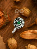 The Noble Motifs - Non-Pierced Boho Nosepin (Emerald Green)
