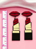 Baby I'm a Heartbreaker - Chique Statement Earrings