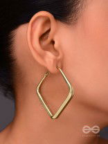The Eccentric Squares - Golden Statement Hoops