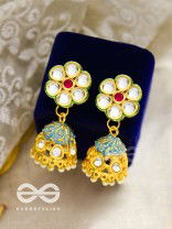 The Royal Indulgence - Statement Golden Set of Neckpiece and Earrings