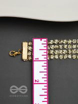 Shimmer on My Neck - Statement Golden Choker