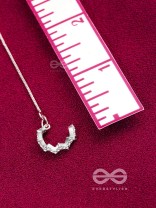 The Sparkling Swerve- Silver Earcuff Chain (One ear)