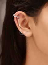 The Sparkling Swerve- Silver Earcuff Chain (One ear)