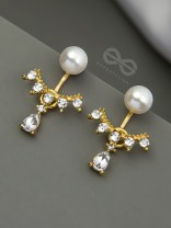 The Majestic Pearl Chandeliers - Golden Statement Earrings
