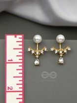 The Majestic Pearl Chandeliers - Golden Statement Earrings