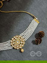 Royalty of the Sultanate - Set of Choker and Earrings (Off White)