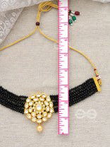 ROYALTY OF THE SULTANATE - SET OF CHOKER AND EARRINGS (Black)