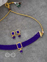 THE MYSTICAL MAGNIFICENCE - SET OF STATEMENT CHOKER AND EARRINGS (ROYAL BLUE)