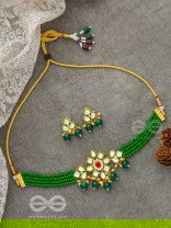 The Magical Mystique - Set of Statement Earrings and Choker (Green)