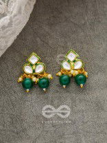 The Magical Mystique - Set of Statement Earrings and Choker (Green)