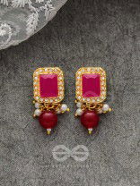 THE MYSTICAL MAGNIFICENCE - SET OF STATEMENT CHOKER AND EARRINGS (BERRY RED)