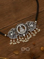 The Opulence of Devotion- Statement Set of Earrings and Choker