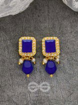 The mystical magnificence - set of statement choker and earrings ( Prussian Blue)