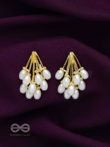 Pearlicious Flowers- Golden Pearl Earrings
