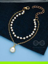 The Snow Globe- Gold Pearl Bracelet