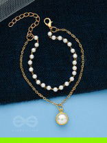 The Snow Globe- Gold Pearl Bracelet