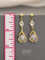 Twirling Vines- Golden Pearl Earrings