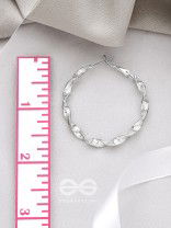 The Ruffled Ring- Minimalist Silver Hoops