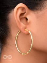 The Enso Circle- Elegant Golden Hoops