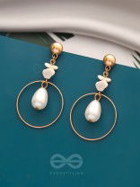 The Lord of the Rings- Golden Pearl Earrings