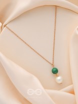 Flora N Fauna- Golden Pearl Necklace With Anti-Tarnish Coating 