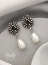 Drops of Desire- Oxidised Pearl Earrings