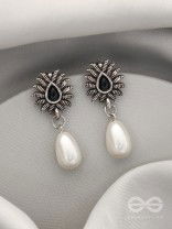 Drops of Desire- Oxidised Pearl Earrings
