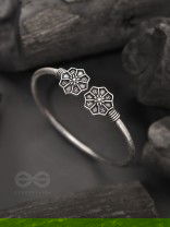 Misty Snowflakes- Oxidised Bangle Bracelet