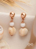 DANCING ON THE BEACH - CUTE DROP EARRINGS