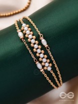 THE VANILLA SWIRL - DELICATE HANDMADE BRACELET